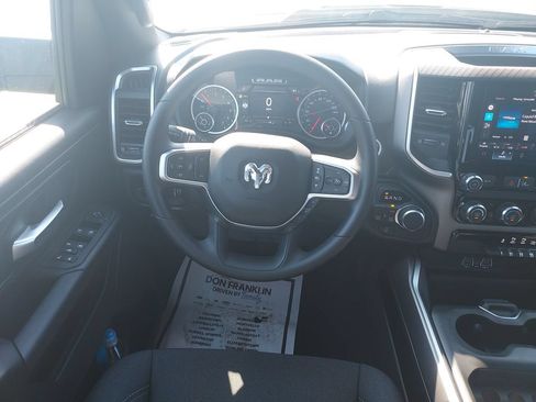 New 2026 RAM 1500 Express AWD/4WD image 16