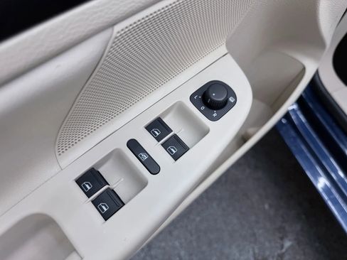 Used 2012 Volkswagen Jetta TDI image 13