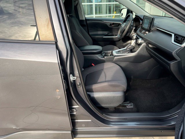 Used 2019 Toyota RAV4 LE w/ All Weather Liner Package AWD/4WD image 34