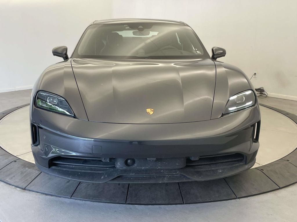 Certified 2025 Porsche Taycan 4S AWD/4WD image 10