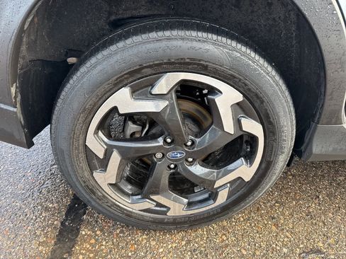 Used 2023 Subaru Crosstrek 2.5i Limited image 8