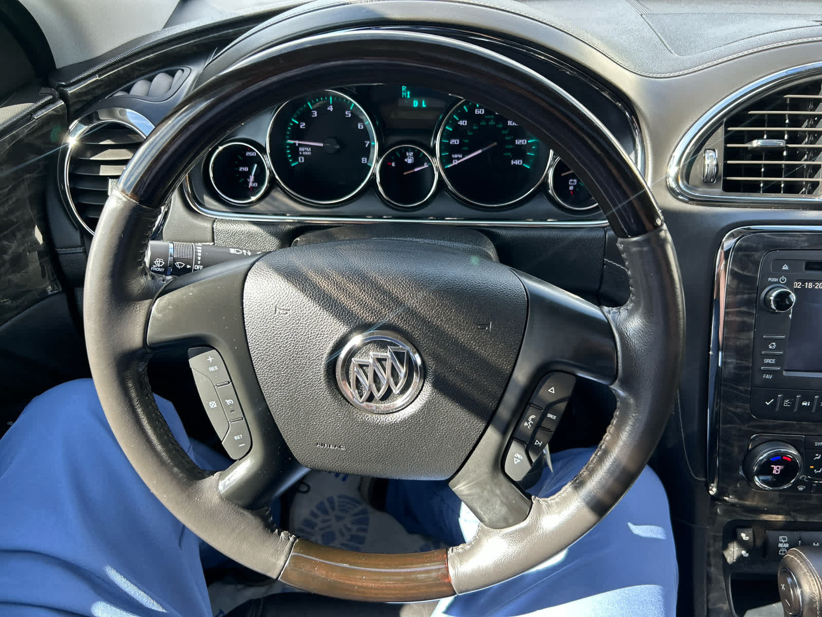 Used 2014 Buick Enclave Leather AWD/4WD image 16
