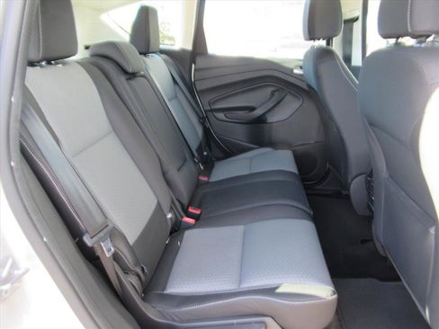 Used 2017 Ford C-MAX SE image 29