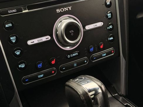 Used 2018 Ford Explorer Sport w/ Equipment Group 401A AWD/4WD image 31
