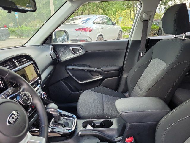 Used 2021 Kia Soul EX FWD image 19