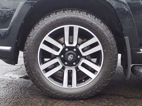 Used 2022 Toyota 4Runner Limited image 23