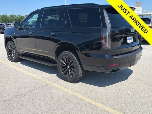 Used 2025 Cadillac Escalade Sport w/ LPO, ONYX Package AWD/4WD image 4