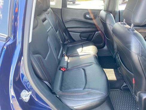 Used 2018 Jeep Compass Trailhawk w/ Leather Interior Group AWD/4WD image 26