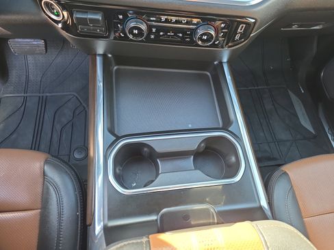 Used 2024 Chevrolet Silverado 3500 High Country w/ High Country Premium Package image 22