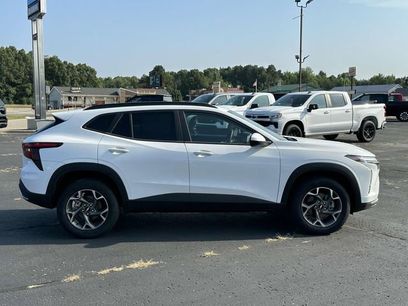 New 2025 Chevrolet Trax LT w/ Driver Confidence Package