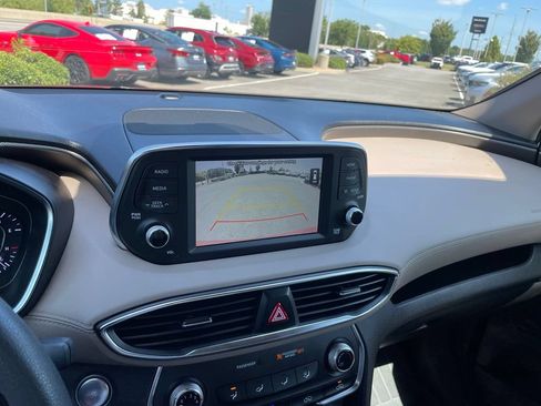 Used 2020 Hyundai Santa Fe SEL FWD image 17