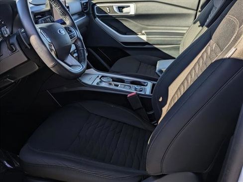 Used 2021 Ford Explorer XLT w/ Class III Trailer Tow Package image 15