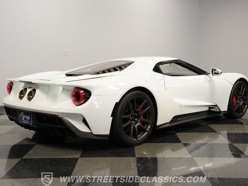 Used 2017 Ford GT image 12