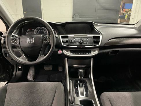 Used 2014 Honda Accord EX image 12