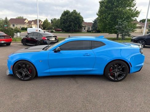 Used 2022 Chevrolet Camaro SS RWD image 2