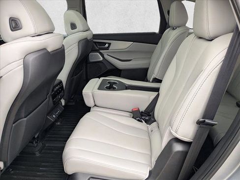 Certified 2025 Acura MDX w/Technology Package image 17