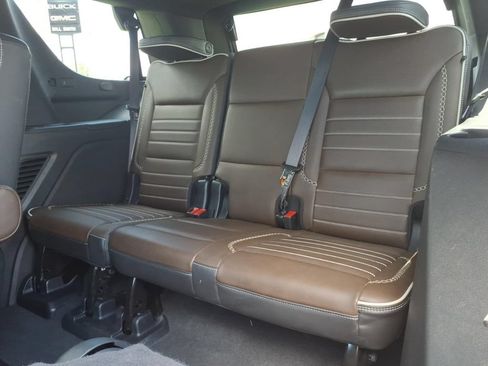 Used 2025 GMC Yukon Denali Ultimate AWD/4WD image 20