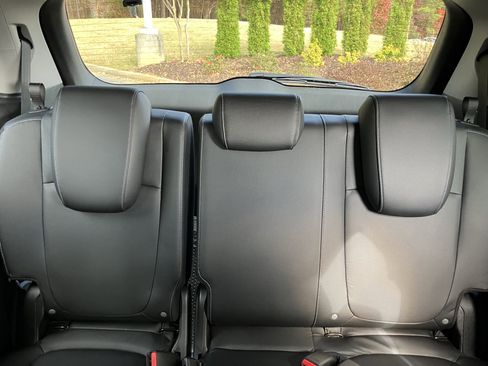 Certified 2024 Honda Odyssey Touring image 35