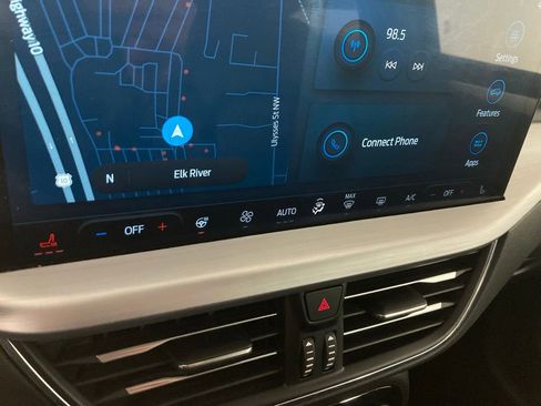 Used 2024 Ford Escape Platinum image 9