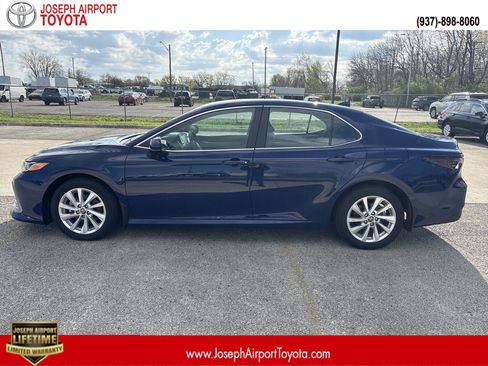 Used 2023 Toyota Camry LE image 1