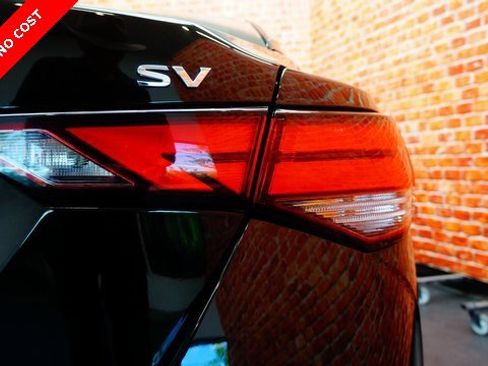 Used 2022 Nissan Sentra SV image 79