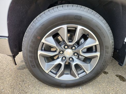 Used 2022 Chevrolet Silverado 1500 LT w/ All Star Edition Plus image 49