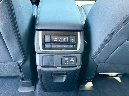 Used 2023 Subaru Ascent Onyx Edition Limited AWD/4WD image 20