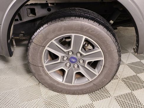 Used 2016 Ford F150 XLT w/ Equipment Group 302A Luxury image 18