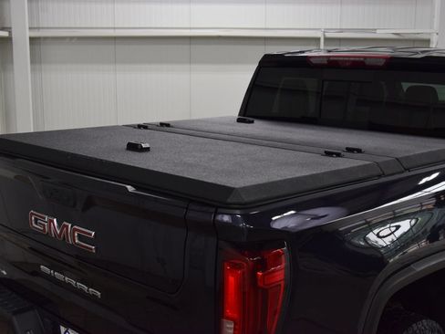 Used 2023 GMC Sierra 1500 AT4X AWD/4WD image 30