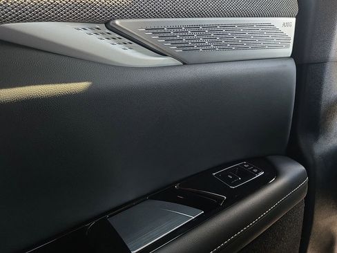 New 2025 Cadillac Optiq Sport 1 image 18