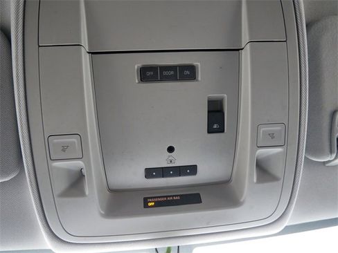 Used 2015 GMC Sierra 1500 SLE w/ SLE Value Package image 20