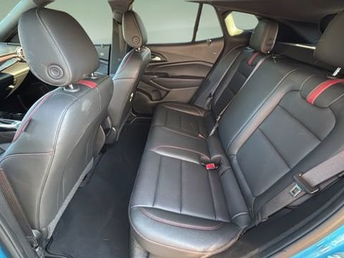 Used 2025 Chevrolet Trax RS w/ Driver Confidence Package FWD image 19