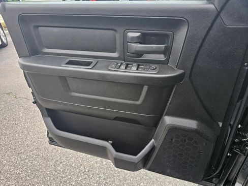 Used 2022 RAM 1500 Express w/ Wheel & Sound Group AWD/4WD image 28