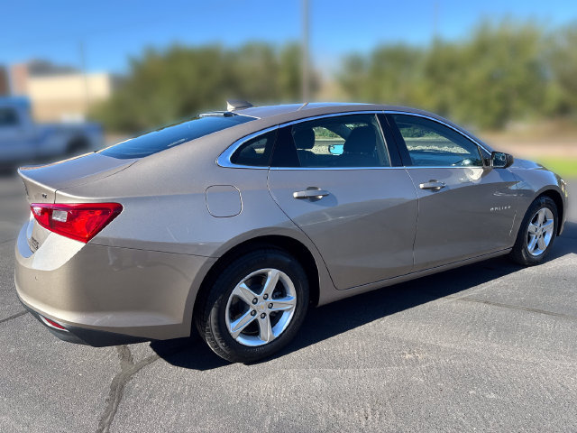 Used 2024 Chevrolet Malibu LT FWD image 5