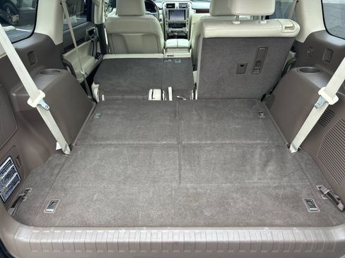 Used 2014 Lexus GX 460 Luxury AWD/4WD image 18