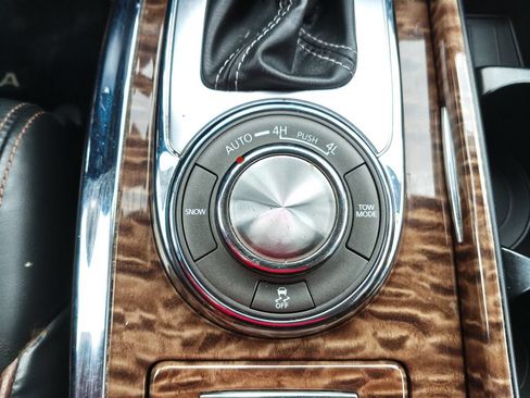Used 2019 Nissan Armada SL AWD/4WD image 33