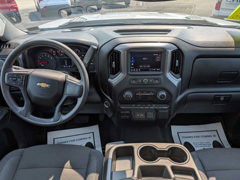 Used 2025 Chevrolet Silverado 2500 Custom w/ Custom Convenience Package AWD/4WD image 18