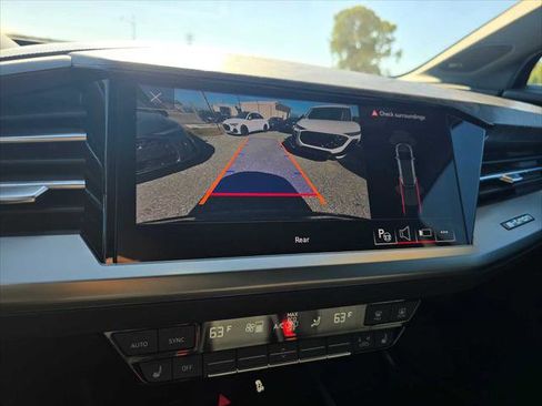 Used 2023 Audi Q4 e-tron Prestige image 31