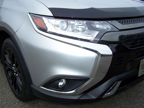 Used 2019 Mitsubishi Outlander LE image 34