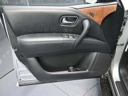 Used 2023 Nissan Armada SL image 18