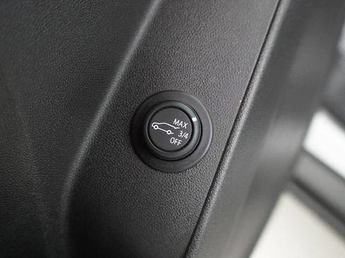 Used 2022 Chevrolet Equinox LT FWD image 14