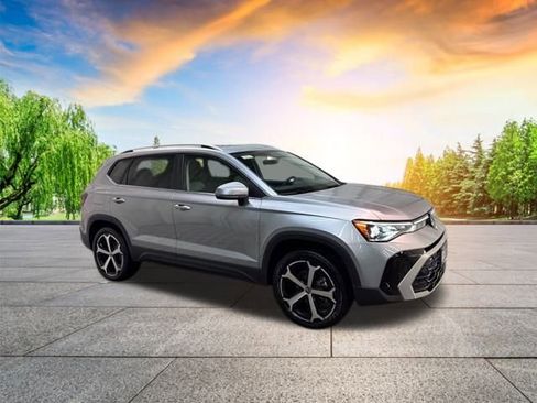New 2026 Volkswagen Taos SEL AWD/4WD image 2