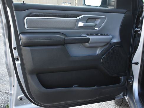 Used 2022 RAM 1500 Big Horn AWD/4WD image 12