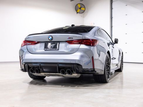 Used 2025 BMW M4 Competition w/ Executive Package RWD image 4