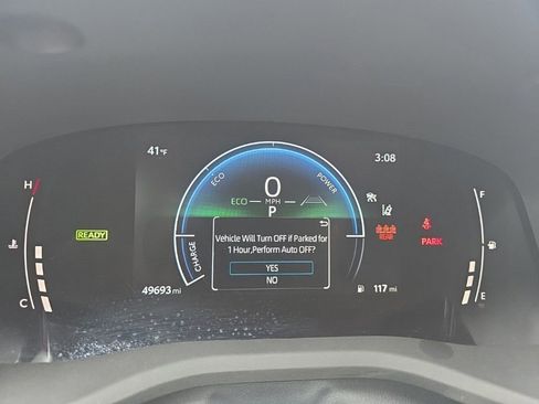 Used 2025 Toyota Camry SE image 28