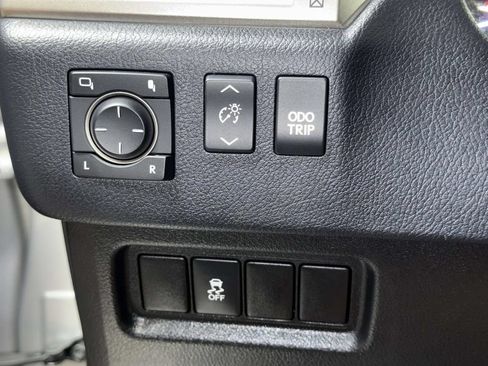 Used 2018 Lexus GX 460 w/ Navigation Package AWD/4WD image 27