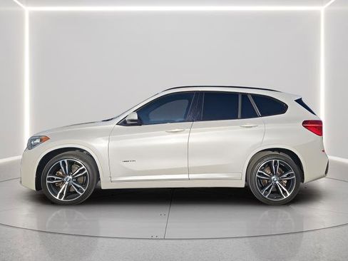 Used 2017 BMW X1 xDrive28i AWD/4WD image 2