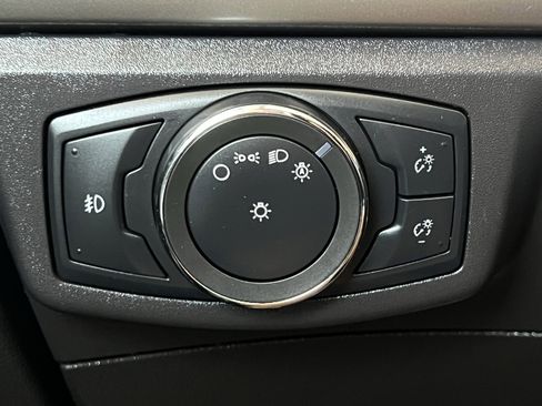Used 2016 Ford Fusion SE w/ Equipment Group 202A FWD image 37