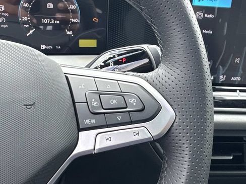 New 2026 Volkswagen Tiguan SE R-Line FWD image 19
