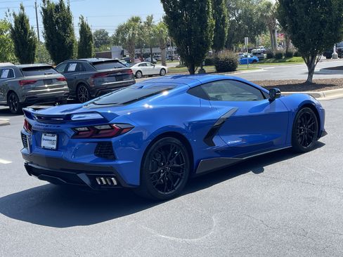 Used 2023 Chevrolet Corvette Stingray Premium Cpe w/ Z51 Performance Package RWD image 9
